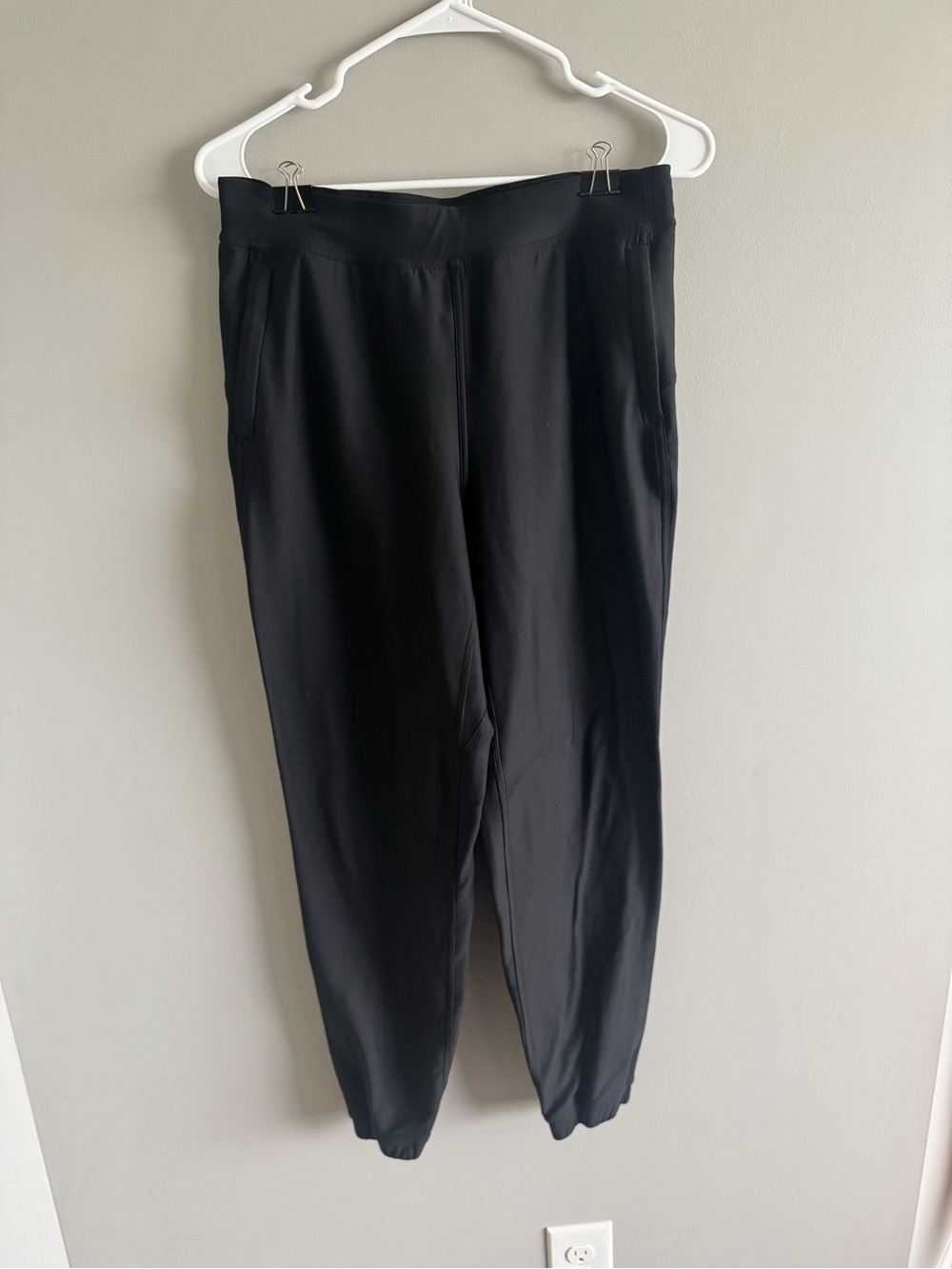 Lululemon Adapted State Black Casual Jogger Pants
